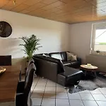 Haus Pia In Ruhiger Lage, Sehr Messenah Gelegen בית נופש