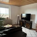 בית נופש Haus Pia In Ruhiger Lage, Sehr Messenah Gelegen אלגרמישן