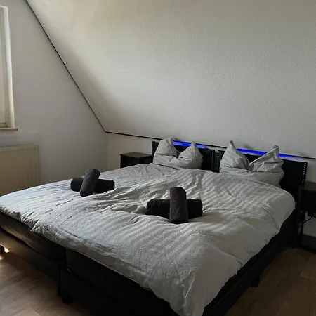 Haus Pia In Ruhiger Lage, Sehr Messenah Gelegen Algermissen