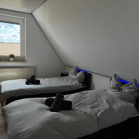 Haus Pia In Ruhiger Lage, Sehr Messenah Gelegen Algermissen
