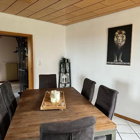 Haus Pia In Ruhiger Lage, Sehr Messenah Gelegen Algermissen