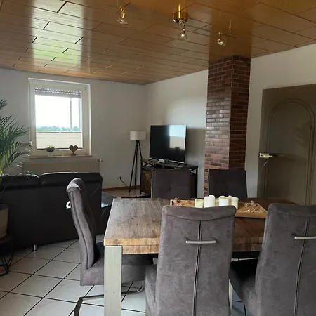 Haus Pia In Ruhiger Lage, Sehr Messenah Gelegen * Algermissen