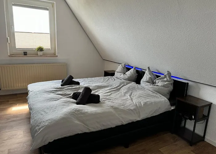 Haus Pia In Ruhiger Lage, Sehr Messenah Gelegen Semesterbostad *