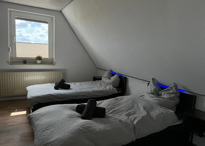 Haus Pia In Ruhiger Lage, Sehr Messenah Gelegen Algermissen
